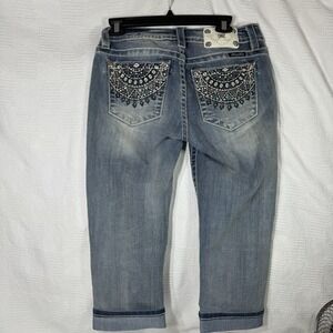 Miss Me Womens Capri Jeans Mid Rise Cuffed Capri‎ Rhinestone Bling Size 28